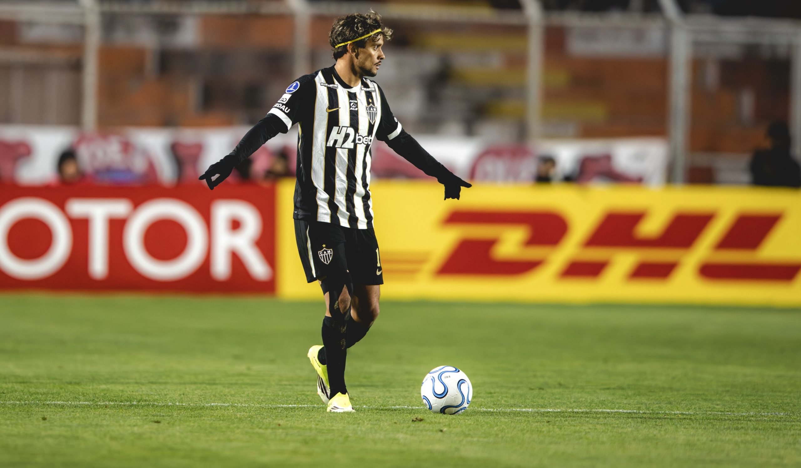 bom-reforco?-veja-numeros-do-meia-gustavo-scarpa,-alvo-do-sao-paulo