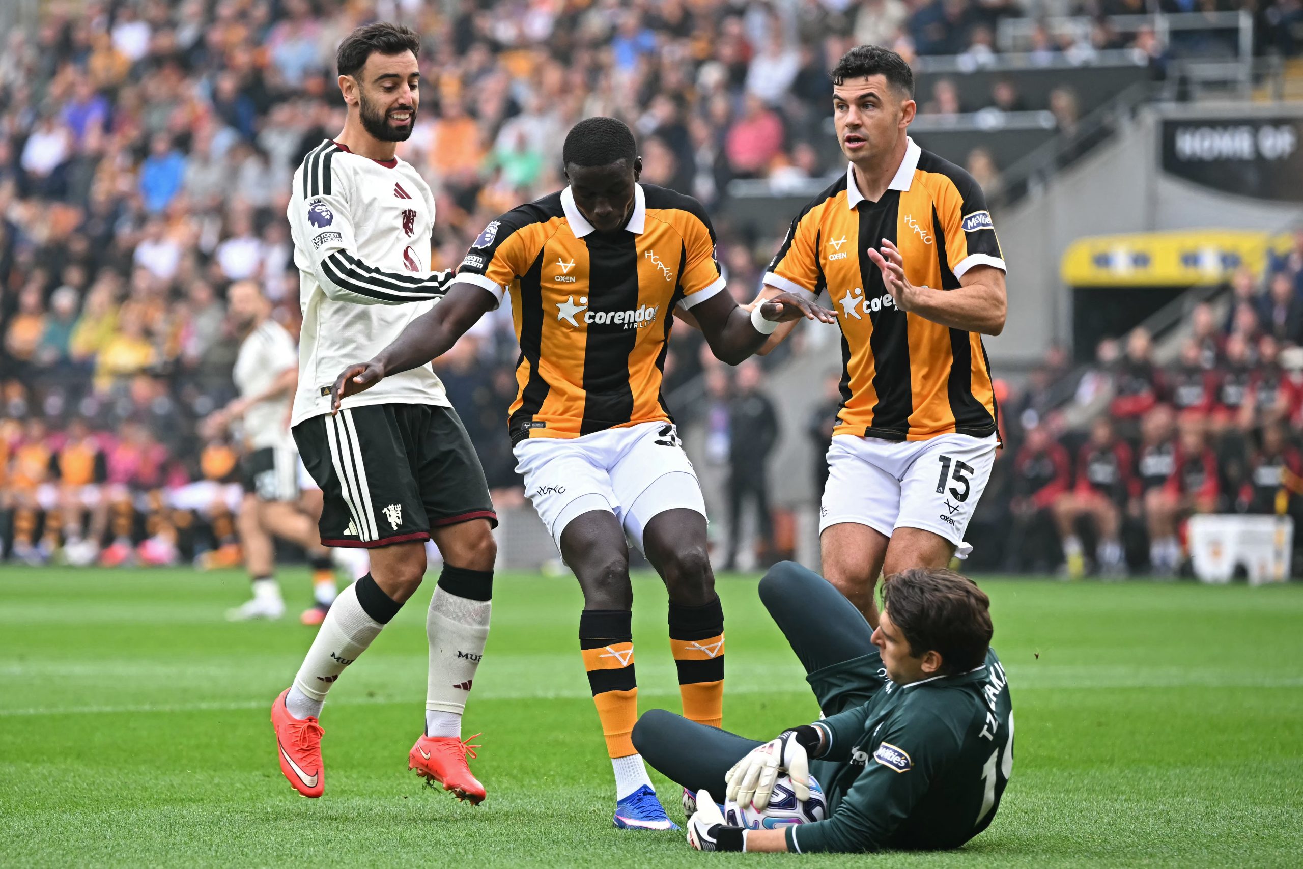 manchester-united-e-surpreendido-pelo-hull-city-e-perde-na-estreia-do-campeonato-ingles