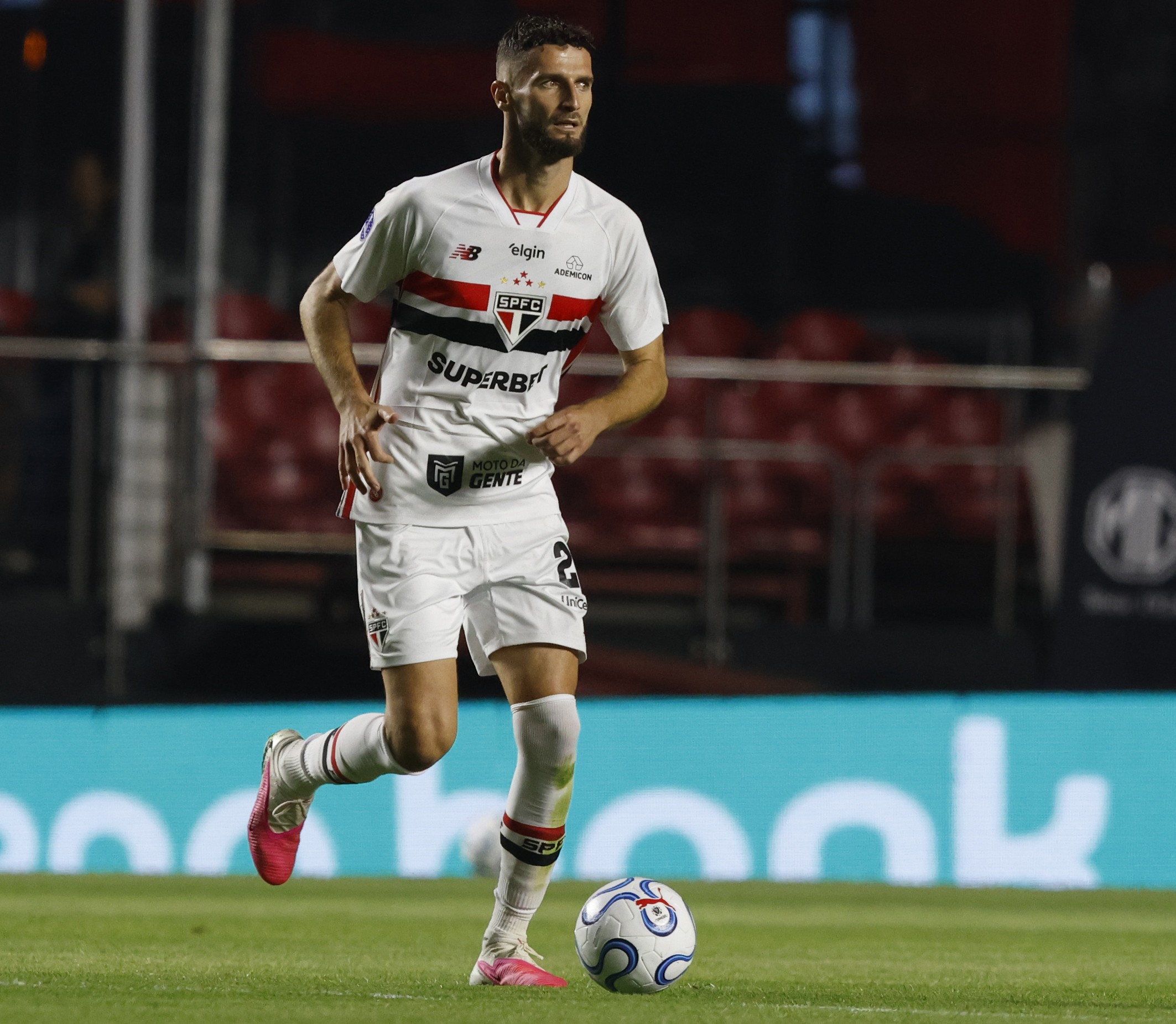 dupla-agrada-dorival-e-emenda-primeira-sequencia-como-titular-no-sao-paulo