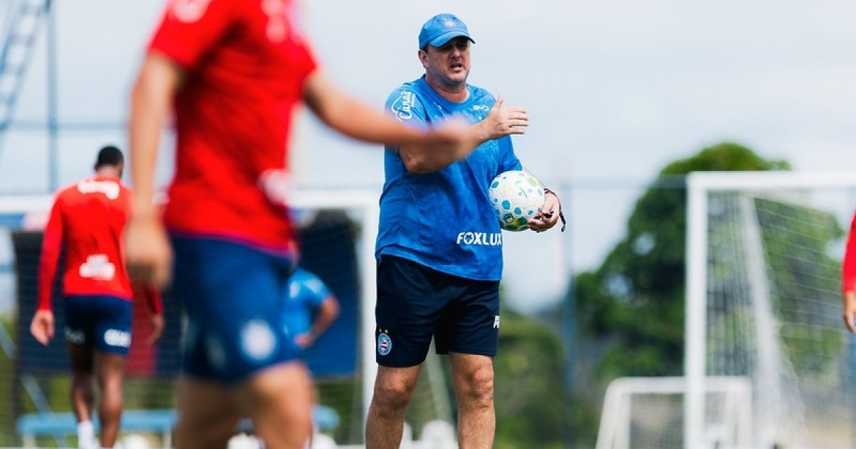 everton-ribeiro-e-ademir-fazem-trabalho-especial,-e-bahia-encerra-preparacao-para-o-ba-vi-508