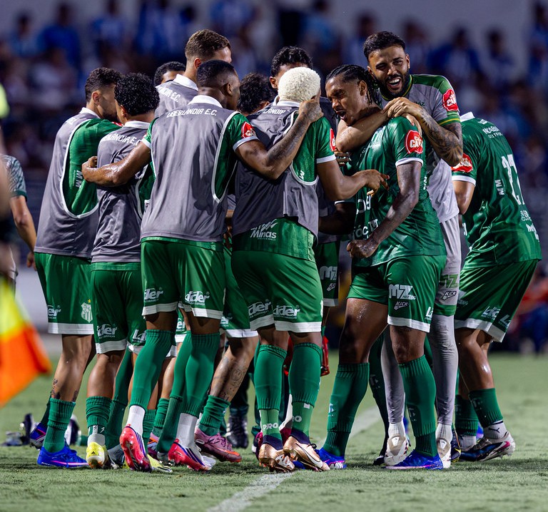 uberlandia-vence-abc-e-abre-vantagem-na-semi-da-serie-d
