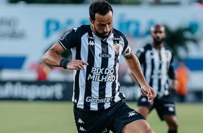 botafogo-pb-vence-guarani,-assume-lideranca-e-garante-vaga-no-quadrangular-da-serie-c