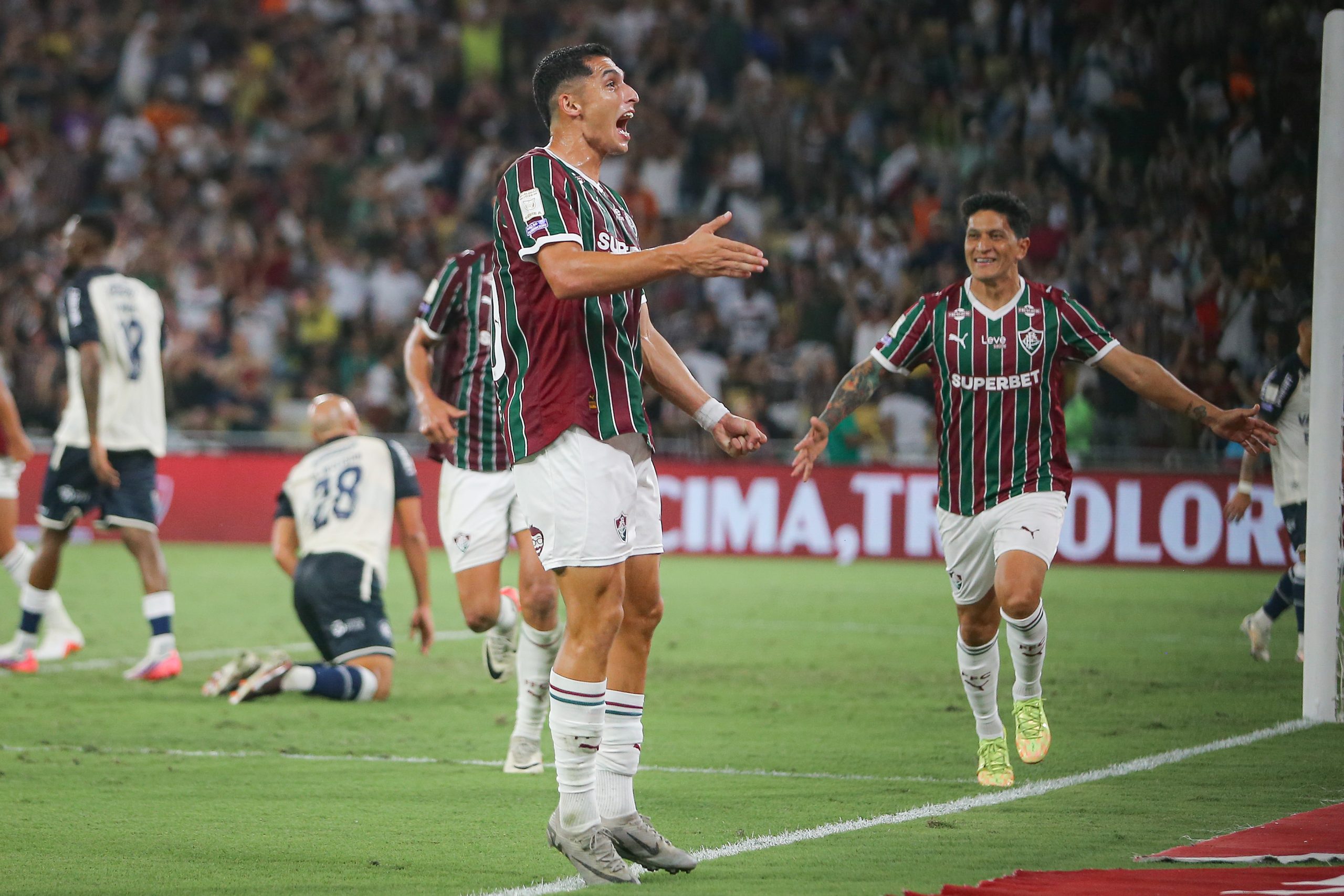 serna-celebra-boa-fase-do-fluminense-e-pede-que-equipe-“trabalhe-em-silencio”