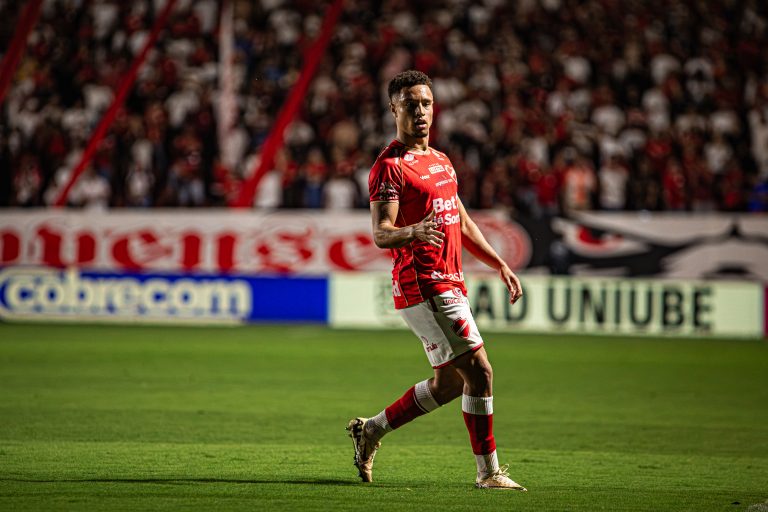 operario-x-vila-nova:-veja-onde-assistir-e-provaveis-escalacoes-do-jogo-pela-serie-b