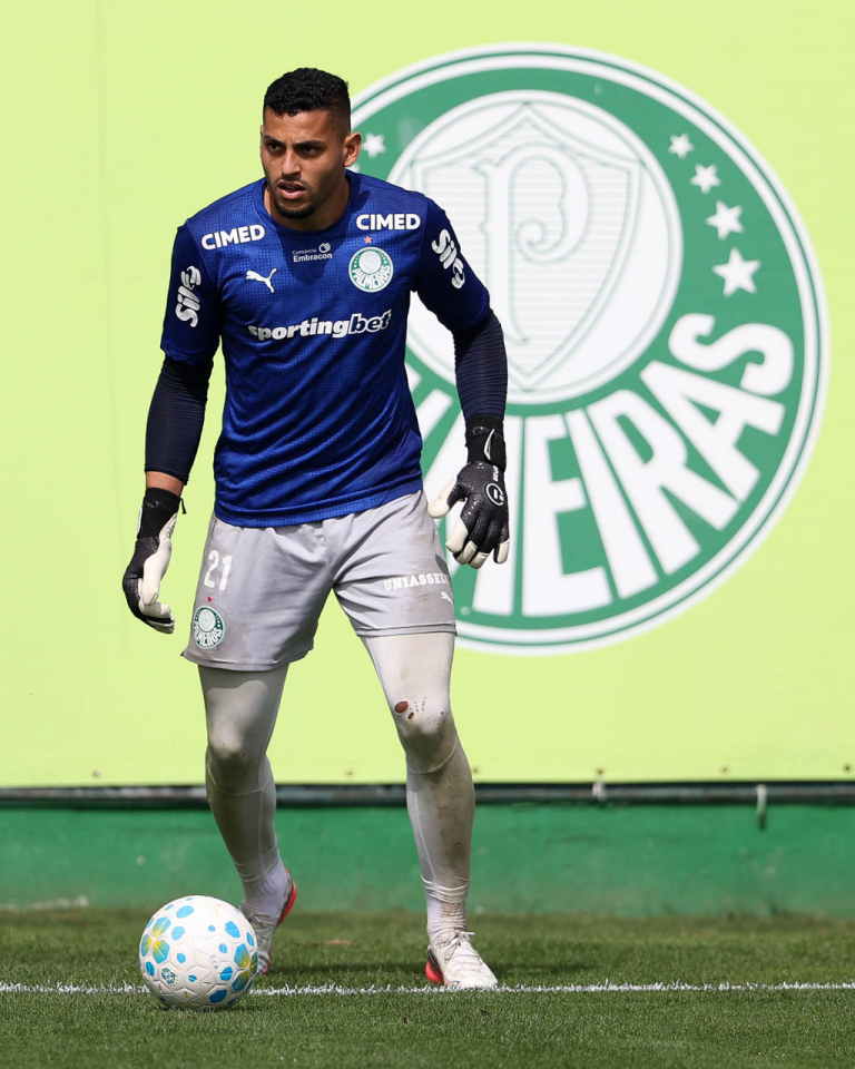 palmeiras-encaminha-venda-do-goleiro-kaique-ao-sporting,-de-portugal