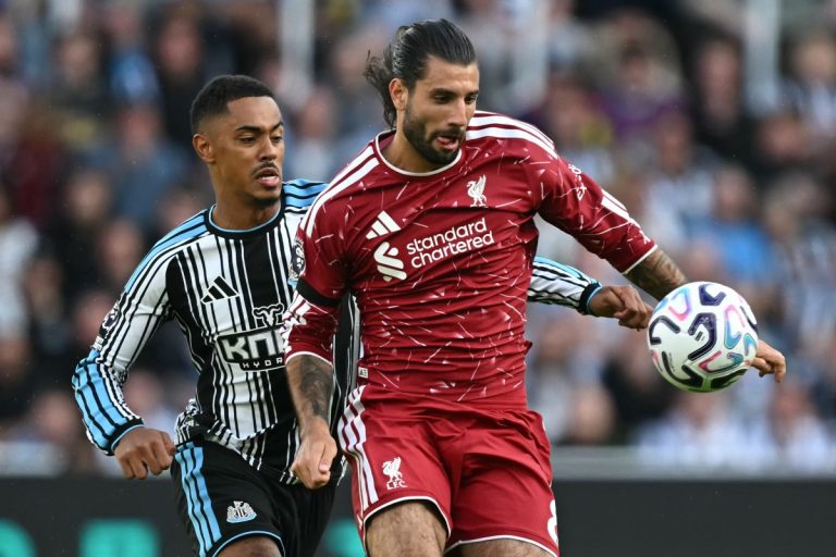liverpool-busca-empate-nos-acrescimos-contra-o-newcastle-na-estreia-do-ingles