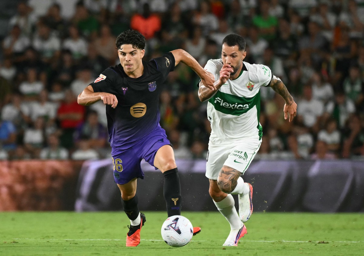 veja-fotos-do-duelo-entre-elche-e-barcelona-pelo-espanhol