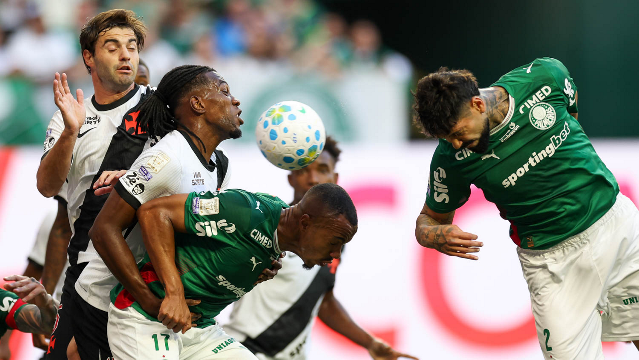leo-jardim-lamenta-“apagao”-do-vasco-em-goleada-sofrida-contra-o-palmeiras