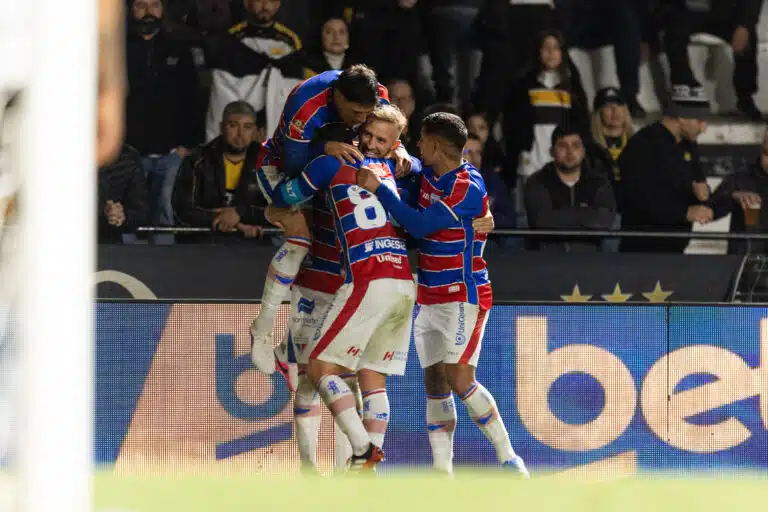 criciuma-e-derrotado-pelo-fortaleza-e-pode-perder-a-lideranca-da-serie-b