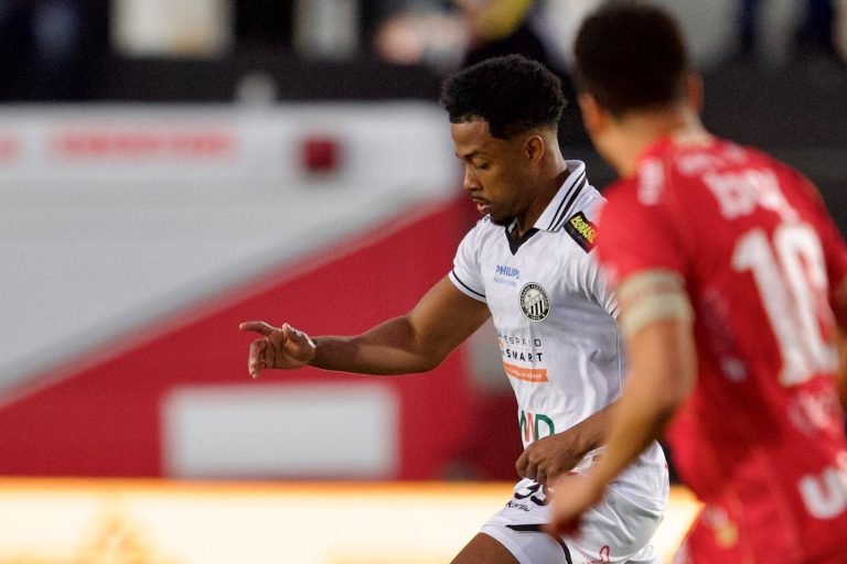 operario-pr-empata-com-o-vila-nova-e-chega-a-cinco-jogos-sem-vencer-pela-serie-b