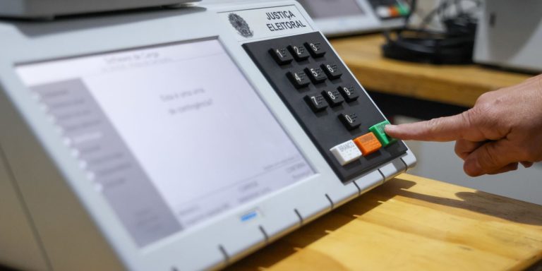 mais-de-1,3-mil-pessoas-participam-de-eleicao-simulada-no-maranhao