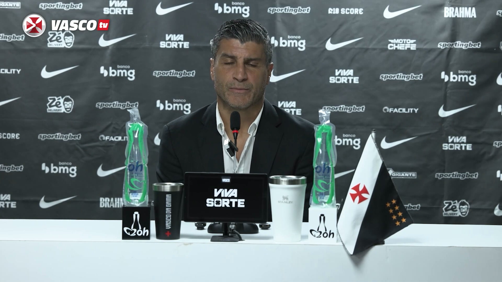 pedro-emanuel-lamenta-chances-perdidas-do-vasco-em-derrota-para-o-palmeiras