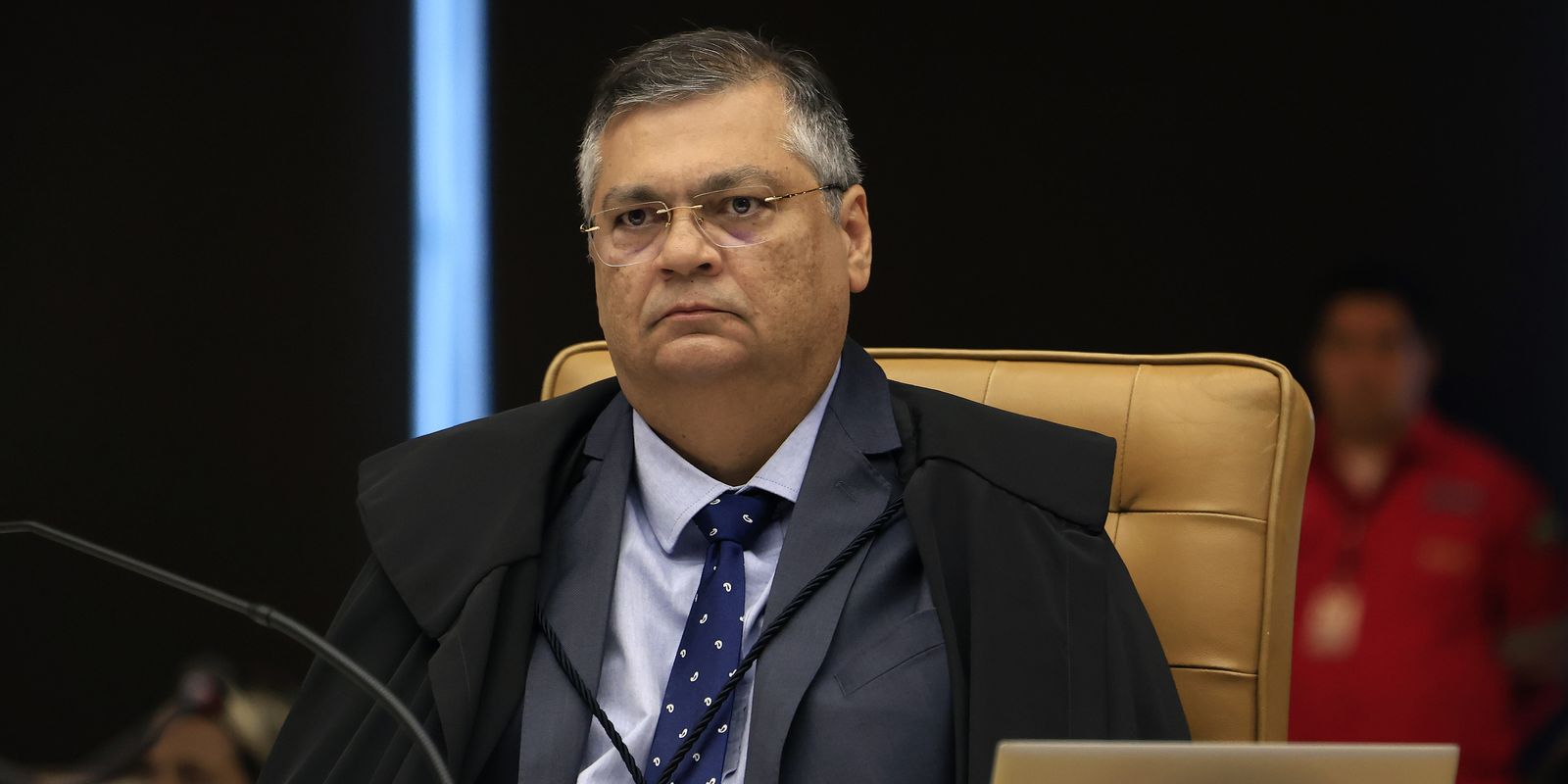 pf-podera-acessar-investigacao-sobre-produtora-do-filme-dark-horse