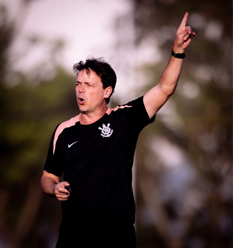 corinthians-tera-dois-dias-de-folga-apos-derrota-para-o-coritiba