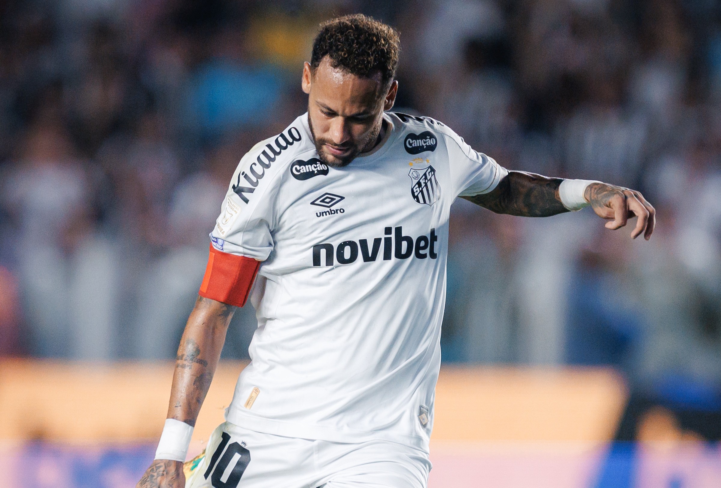 neymar-supera-marca-ofensiva-de-2025-pelo-santos-mesmo-com-seis-jogos-a-menos