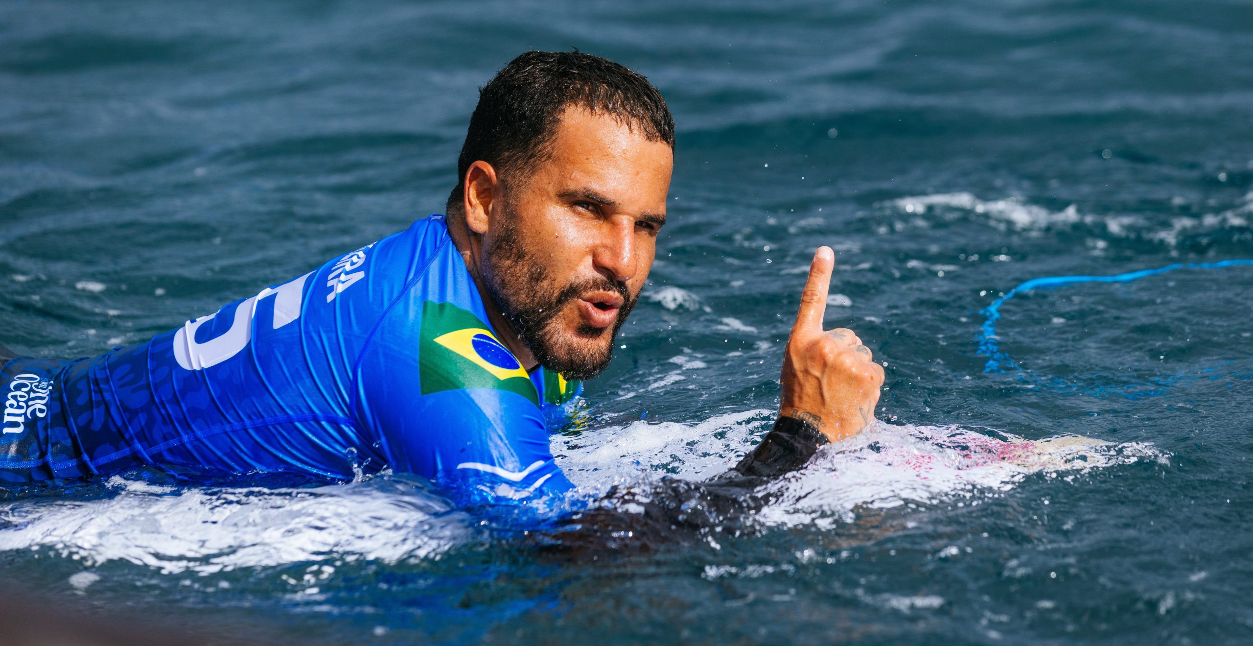 exclusivo:-italo-ferreira-mostra-preocupacao-com-futuro-do-surfe-brasileiro-e-aconselha-jovens