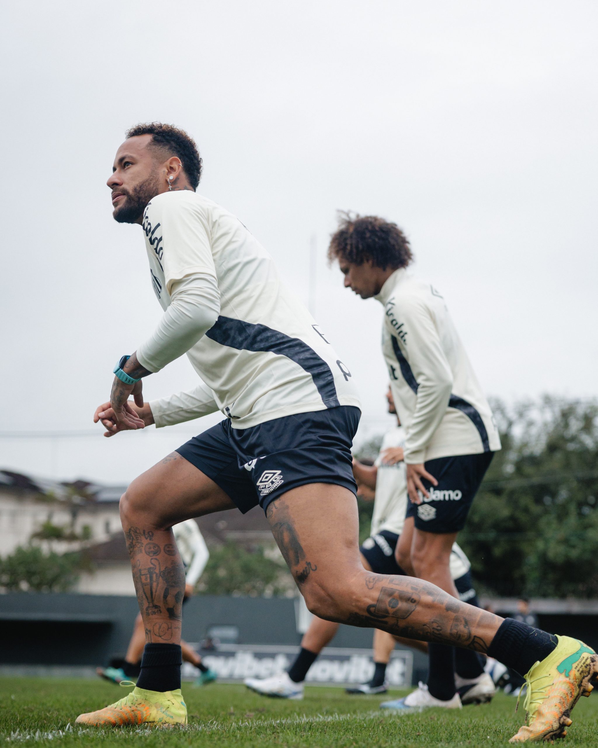 treino-do-santos:-veja-fotos-da-ultima-atividade-antes-de-enfrentar-o-palmeiras