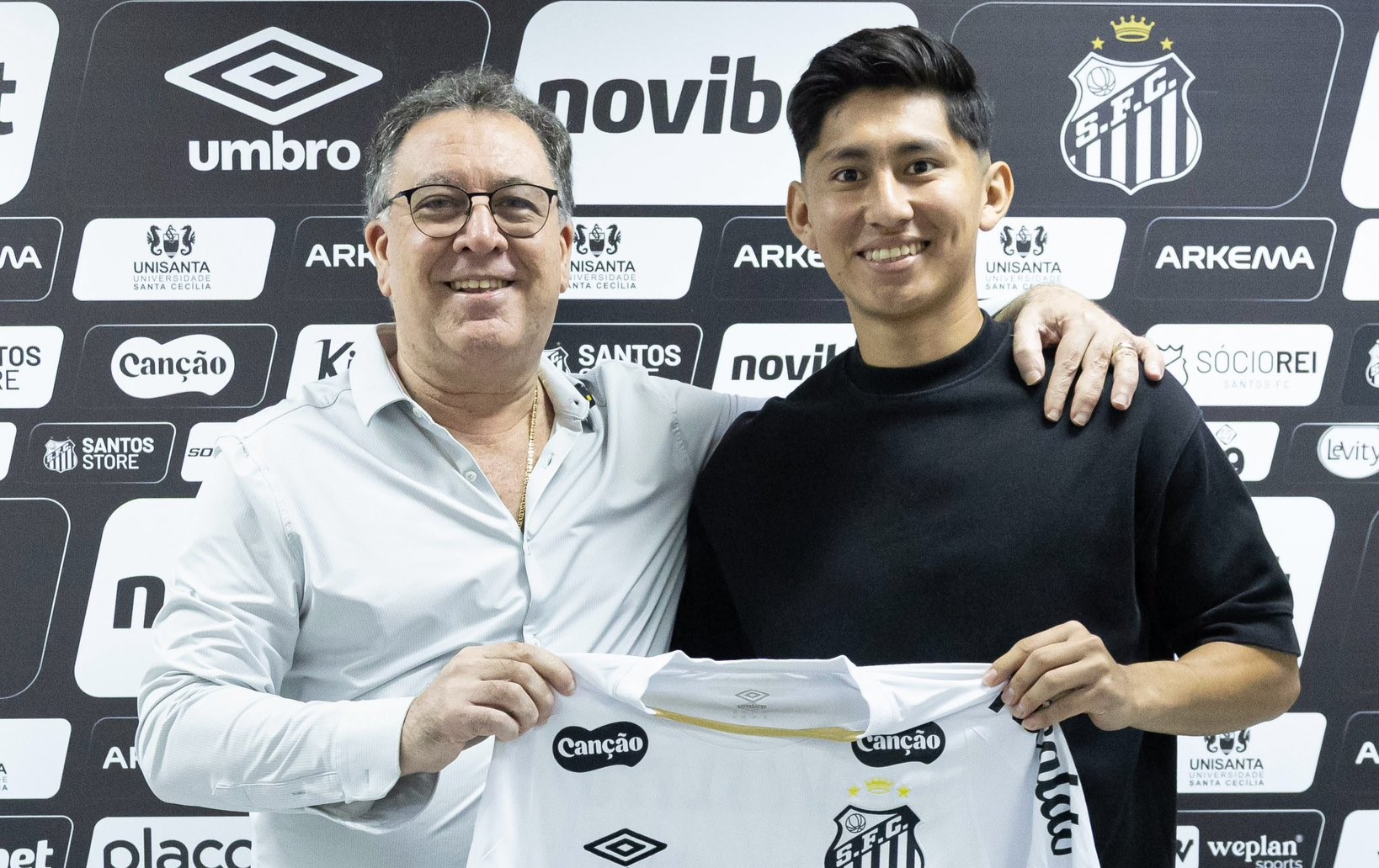 santos-formaliza-renovacao-com-miguelito-ate-2029-dois-meses-apos-anuncio