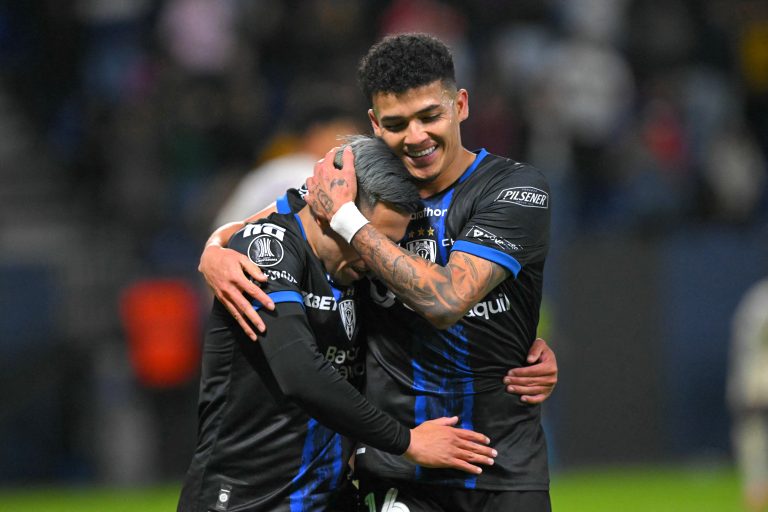 del-valle-ganha-e-encara-flamengo-na-libertadores;-veja-duelos-das-quartas