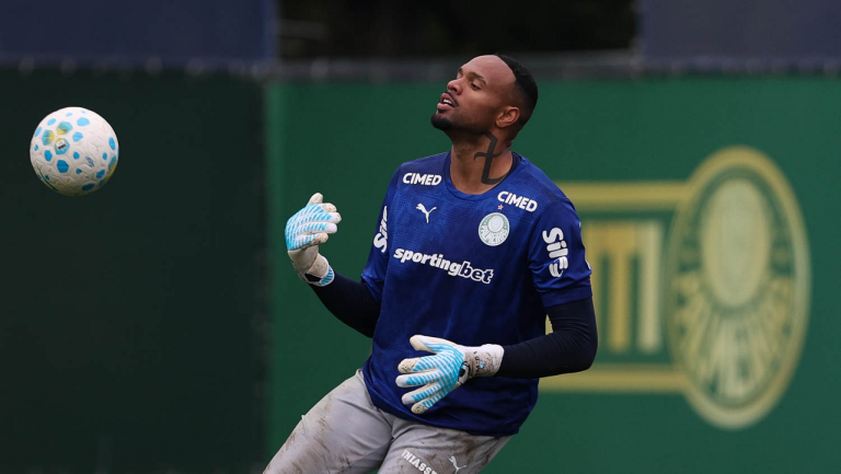carlos-miguel-celebra-um-ano-de-palmeiras-e-projeta-classico-contra-o-santos:-“estamos-focados”