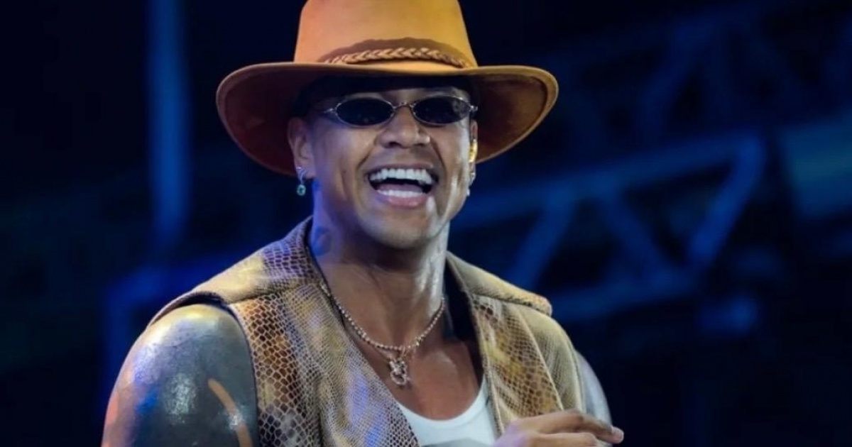 blog-do-marrom:-leo-santana-e-um-navio-para-chamar-de-seu