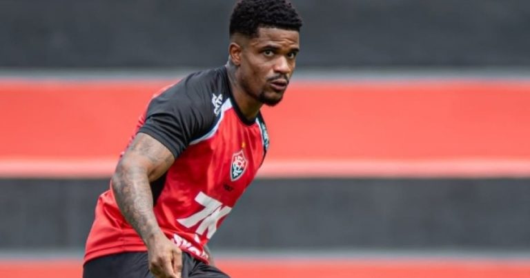 vitoria-relaciona-27-jogadores-para-viagens-contra-vasco-e-atletico-mg;-veja-lista