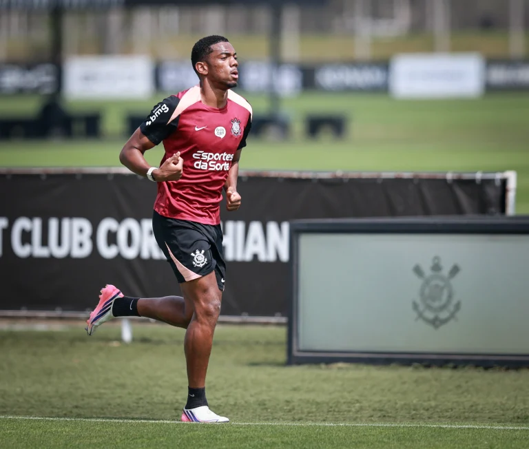com-andre-em-campo,-corinthians-abre-preparacao-para-classico