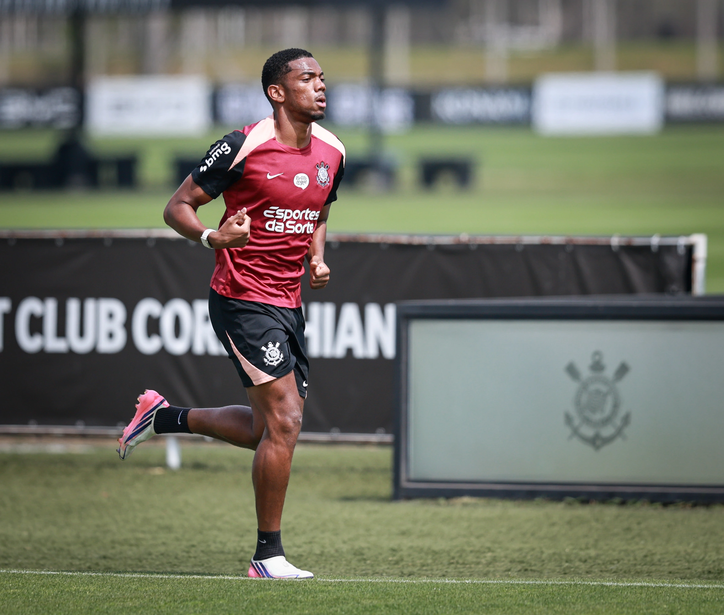com-andre-em-campo,-corinthians-abre-preparacao-para-classico