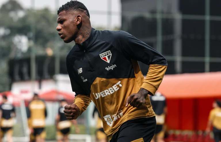 recuperado,-arboleda-participa-de-todo-o-treino-do-sao-paulo
