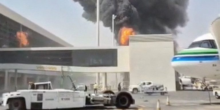 arabia-saudita-promete-resposta-apos-ataque-rebelde-em-aeroporto