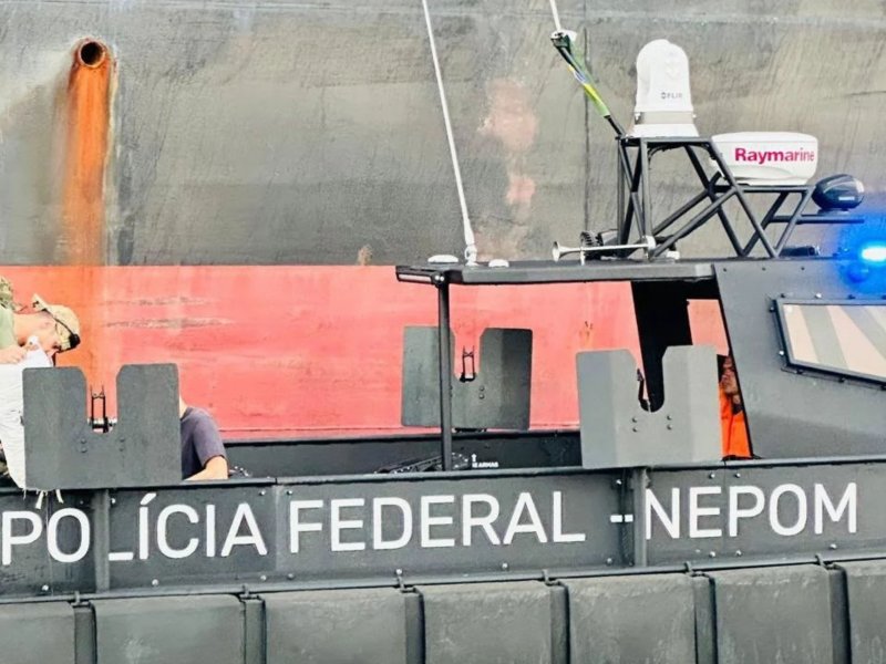 operacao-conjunta-da-pf-e-pm-localiza-carga-de-droga-em-navio-na-baia-de-todos-os-santos